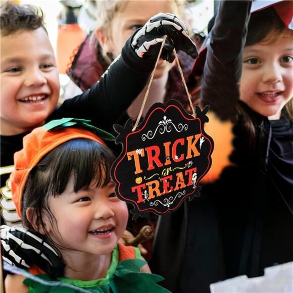2 Pieces Halloween Wood Door Decorations Trick or Treat Hanging Sign - Picture 5 of 8
